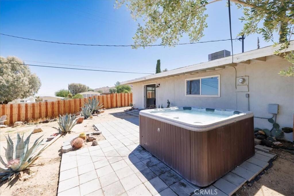 Cozy Stylish Home In The Heart Of Jt Village Joshua Tree Luaran gambar