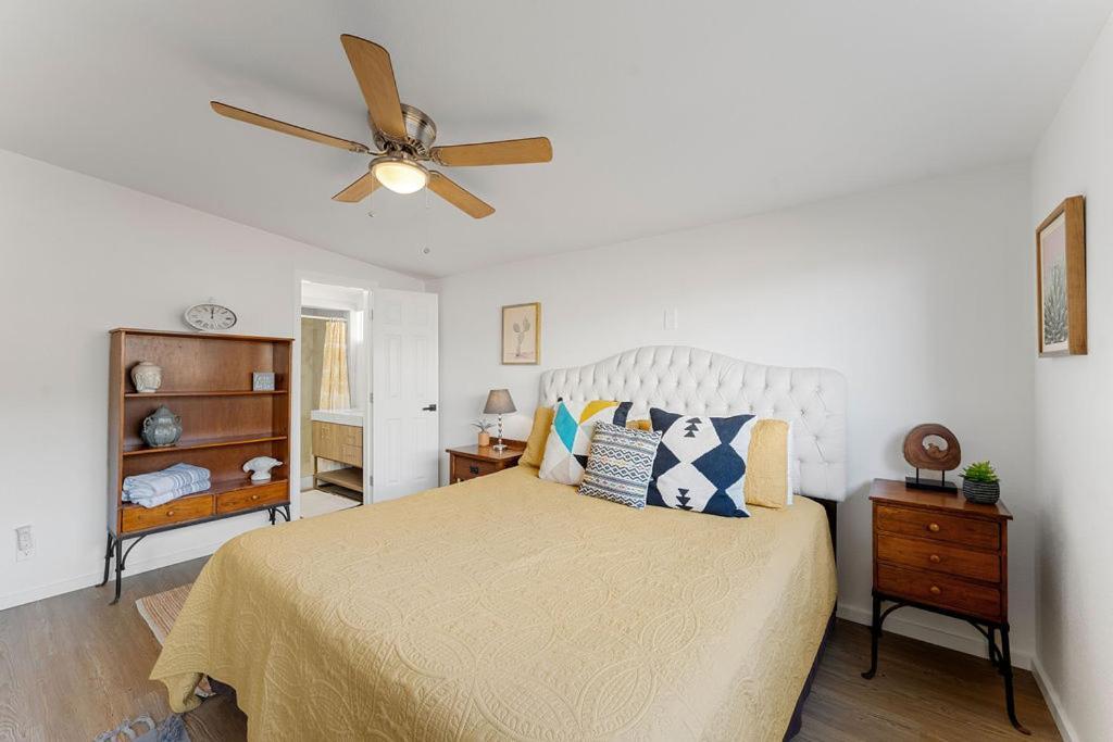 Cozy Stylish Home In The Heart Of Jt Village Joshua Tree Luaran gambar