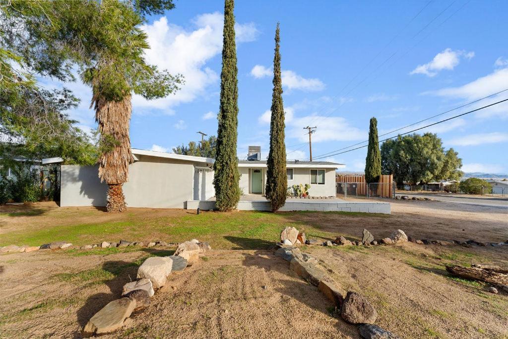 Cozy Stylish Home In The Heart Of Jt Village Joshua Tree Luaran gambar