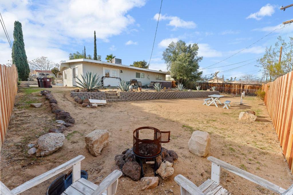 Cozy Stylish Home In The Heart Of Jt Village Joshua Tree Luaran gambar
