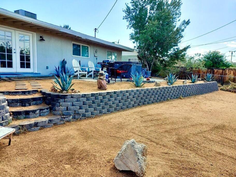 Cozy Stylish Home In The Heart Of Jt Village Joshua Tree Luaran gambar