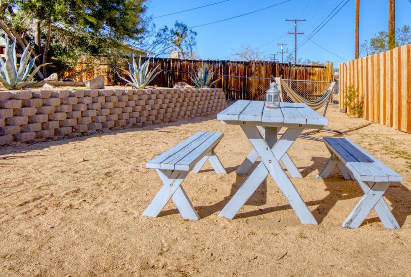 Cozy Stylish Home In The Heart Of Jt Village Joshua Tree Luaran gambar