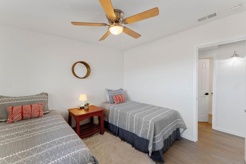 Cozy Stylish Home In The Heart Of Jt Village Joshua Tree Luaran gambar
