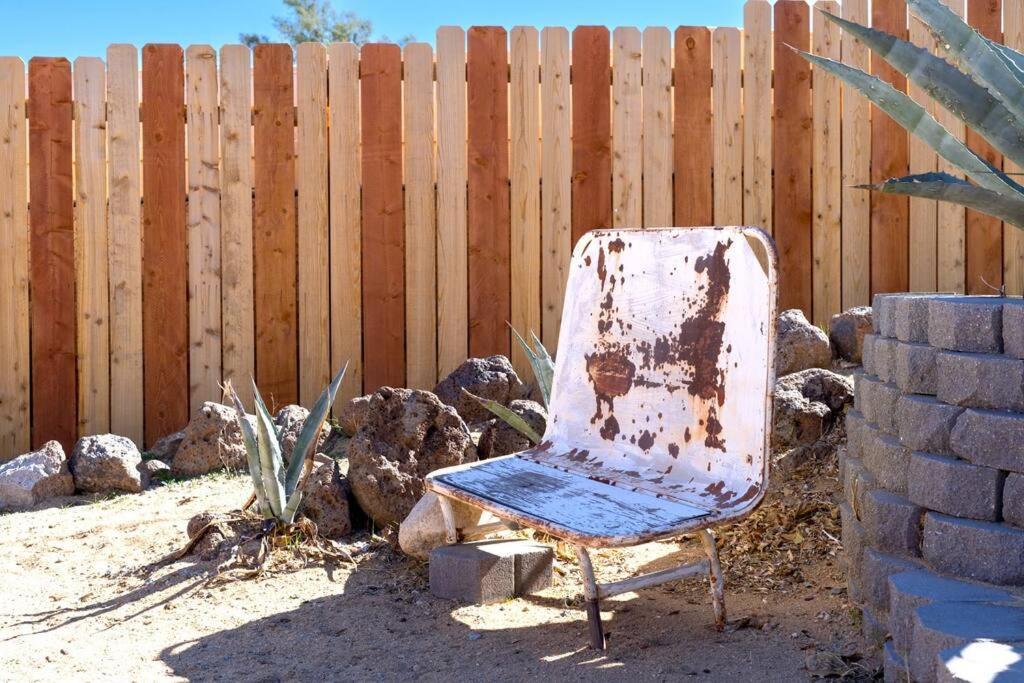 Cozy Stylish Home In The Heart Of Jt Village Joshua Tree Luaran gambar